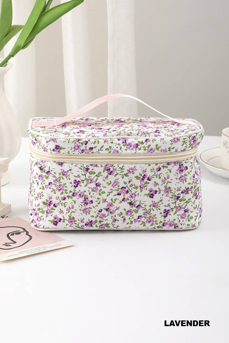 Ditsy Quilted Floral Travel Makeup Bag w/ Organizing Pockets: LAVENDER-200648 / OS