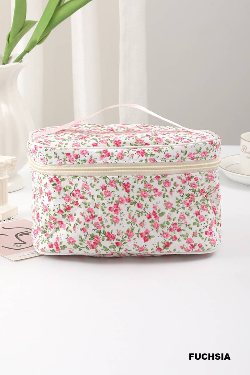 Ditsy Quilted Floral Travel Makeup Bag w/ Organizing Pockets: FUCHSIA-200649 / OS