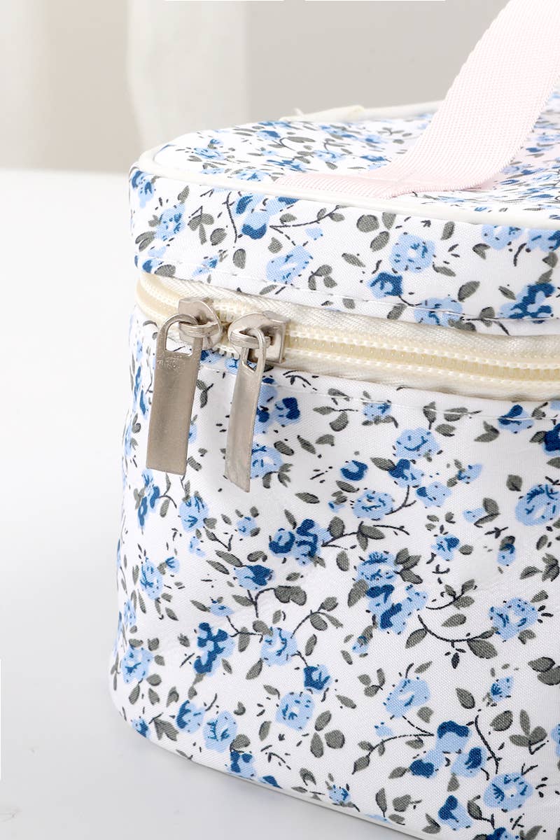 Ditsy Quilted Floral Travel Makeup Bag w/ Organizing Pockets: BLUE-200645 / OS